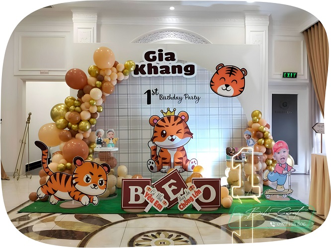 trang trí sinh nhật bé gia khang theo chủ đề tuổi bé