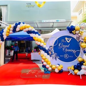 rang trí cổng bóng khai trương tại nhà hàng