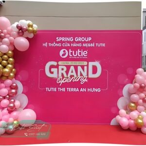 trang trí khai trương cửa hàng mỹ phẩm