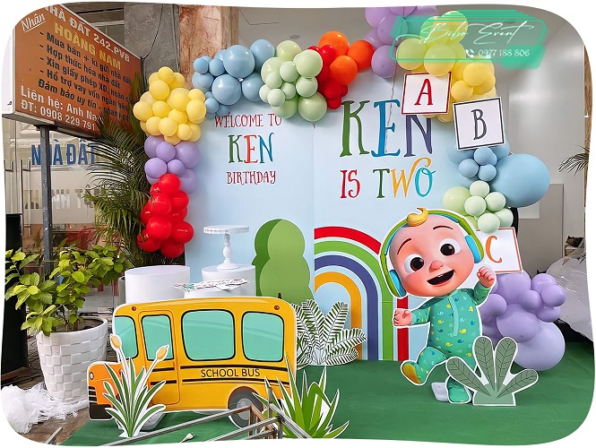 mẫu trang trí sinh nhật bé trai theo chủ đề côc melon