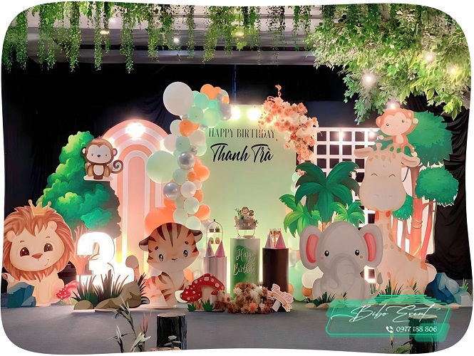 backdrop trang trí sinh nhật chủ đề tuổi bé