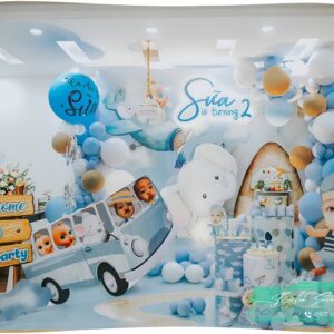 mẫu backdrop sinh nhật bé trai chủ đề xe oto