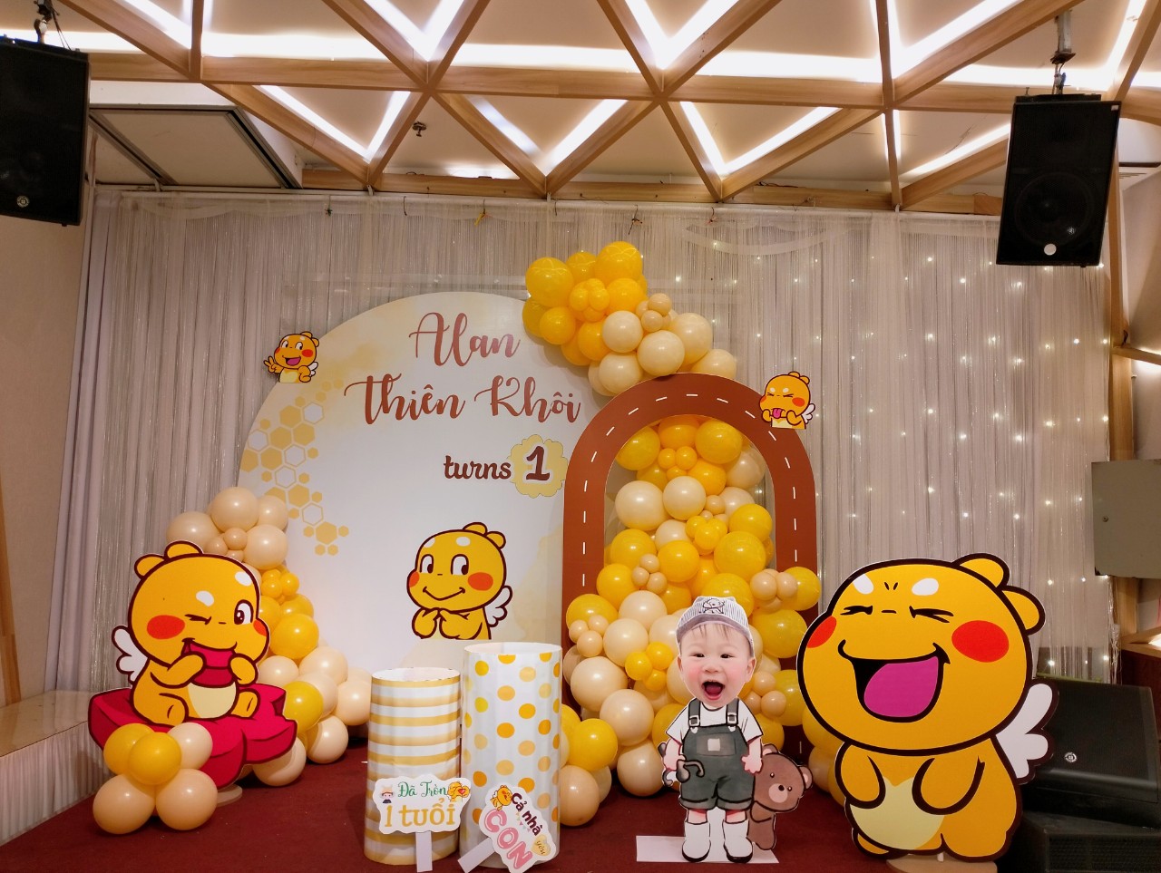 trang trí sinh nhât chủ đề woobee trang trí sinh nhât chủ đề woobee