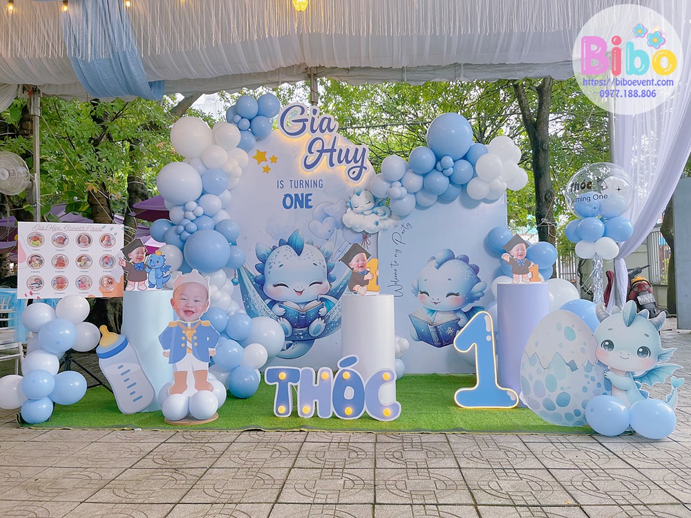 trang trí thôi nôi bé trai tone xanh dương