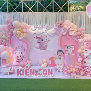 trang trí tiệc thôi nôi chủ đề tuổi bé
